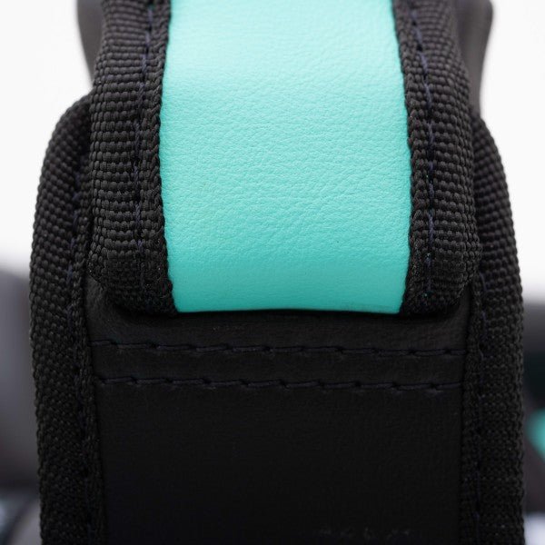 YOKKAO 'Freestyle' Kick Pads - MMA Warehouse