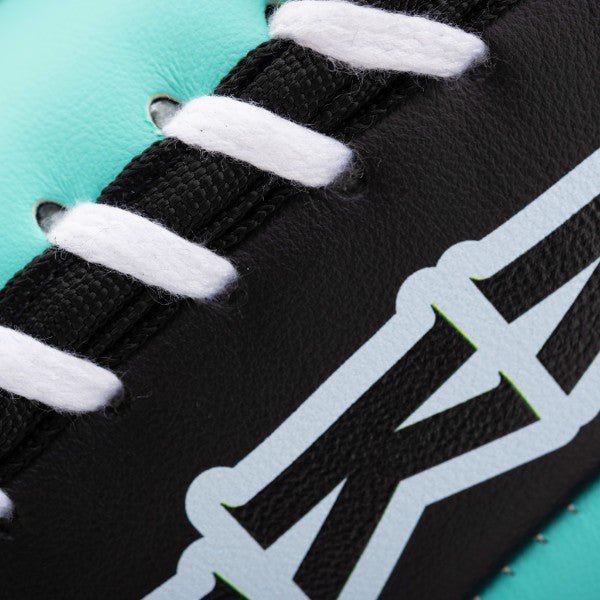 YOKKAO 'Freestyle' Kick Pads - MMA Warehouse